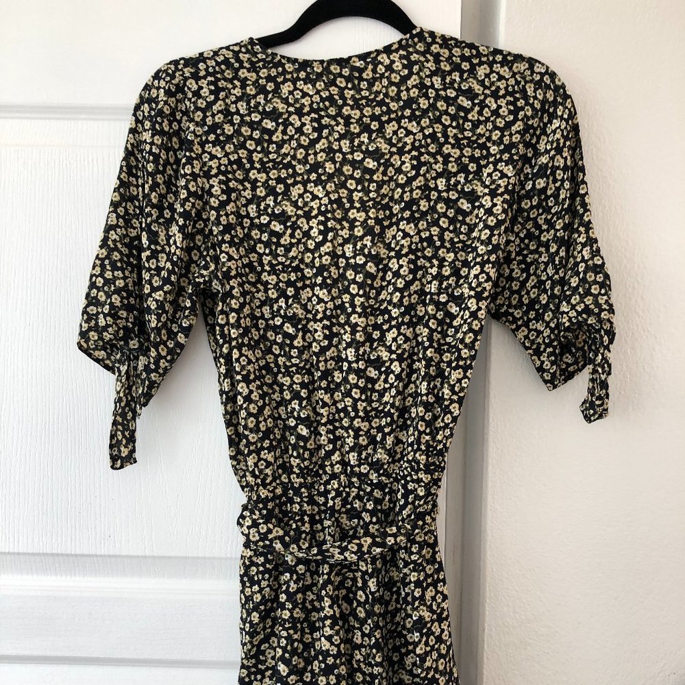 Faithfull The Brand Black & Cream Floral Short Sleeve Play Suit Romper Size 8 - Picture 8 of 10